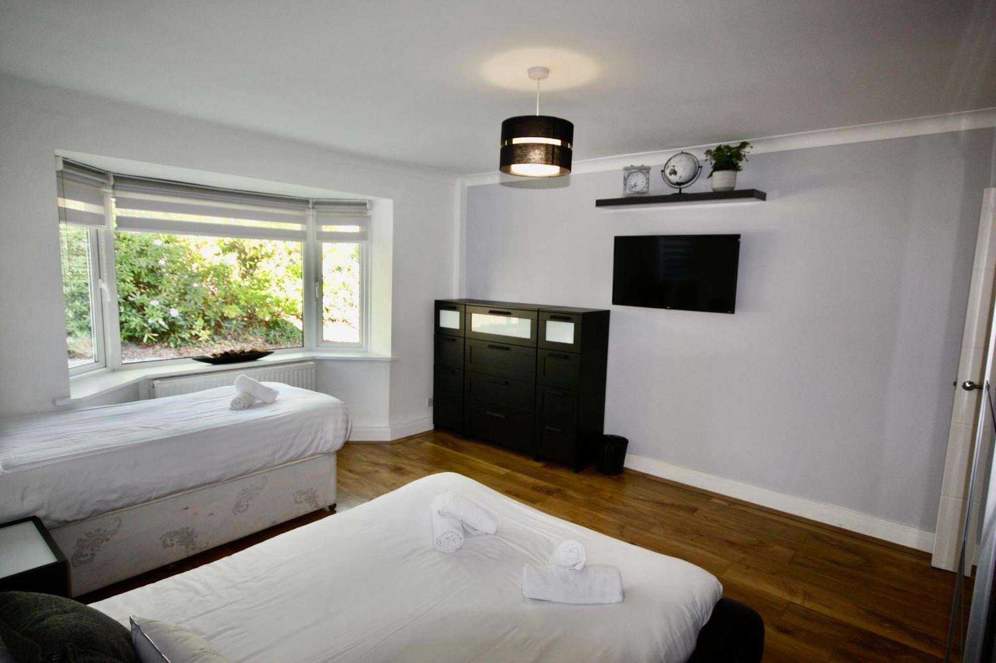 Four Corners Holiday Home Hot Tub & Sauna Ferndown Exteriér fotografie